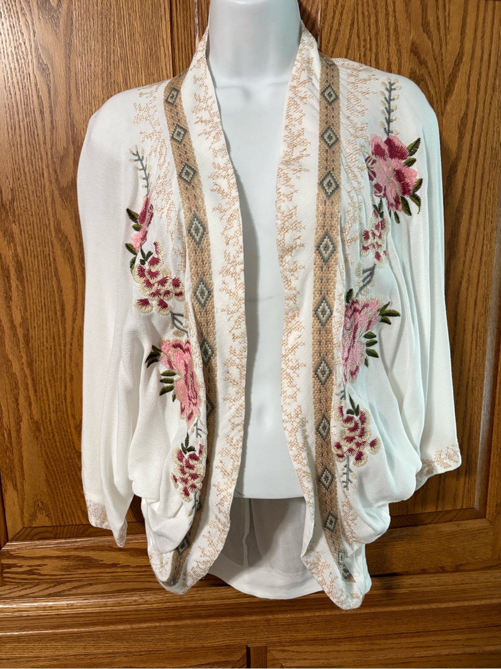 paparazzi White Floral Embroidered Open Cardigan S/M